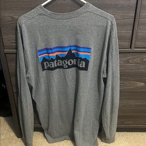 Patagonia Men's Long Sleeve Shirt - Gray with Logo